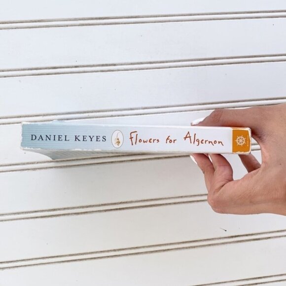 Flowers for Algernon by Daniel Keyes Fiction Book - Picture 3 of 3